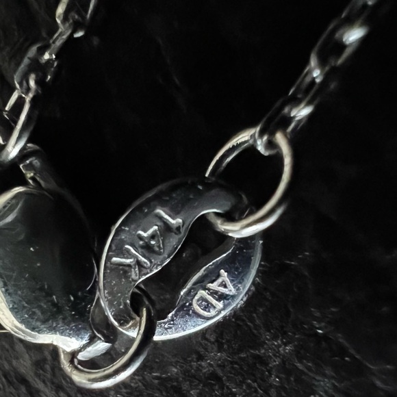 Laura k Jewitt diamond circle pendant necklace - Picture 4 of 5